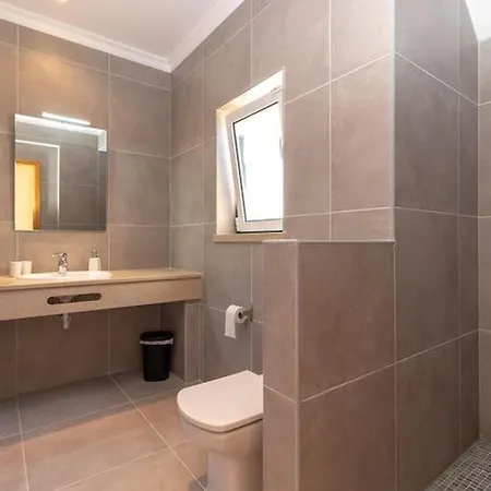 Moradia De Luxo Com Piscina Privada Aquecida Praia Sao Rafael * Albufeira